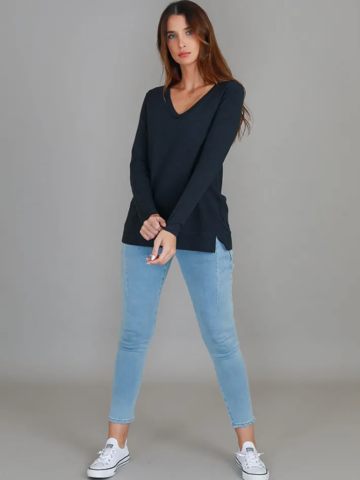 3rd Story Leah V Neck T Shirt< Long Sleeves