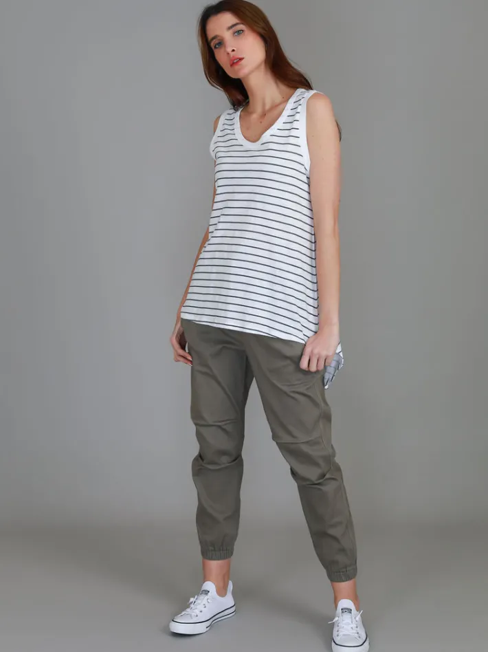 3rd Story Madison Hi Lo Hem Tank Top< Tanks