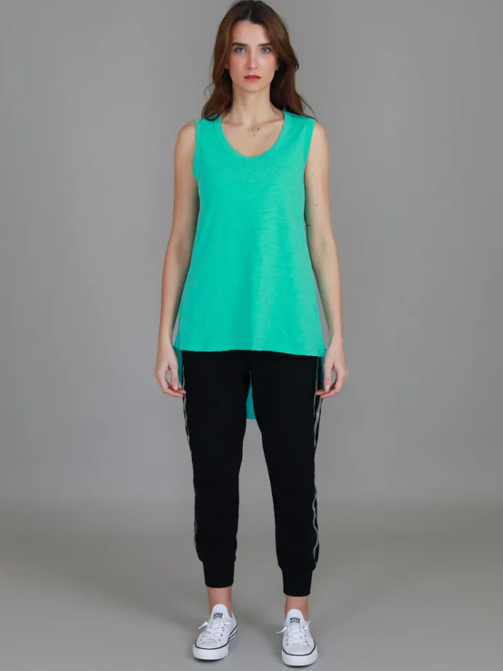 3rd Story Madison Hi Lo Hem Tank Top< Tanks