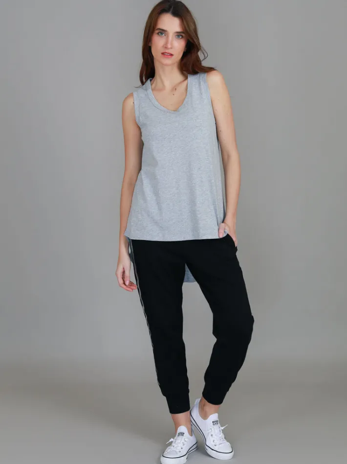 3rd Story Madison Hi Lo Hem Tank Top< Tanks