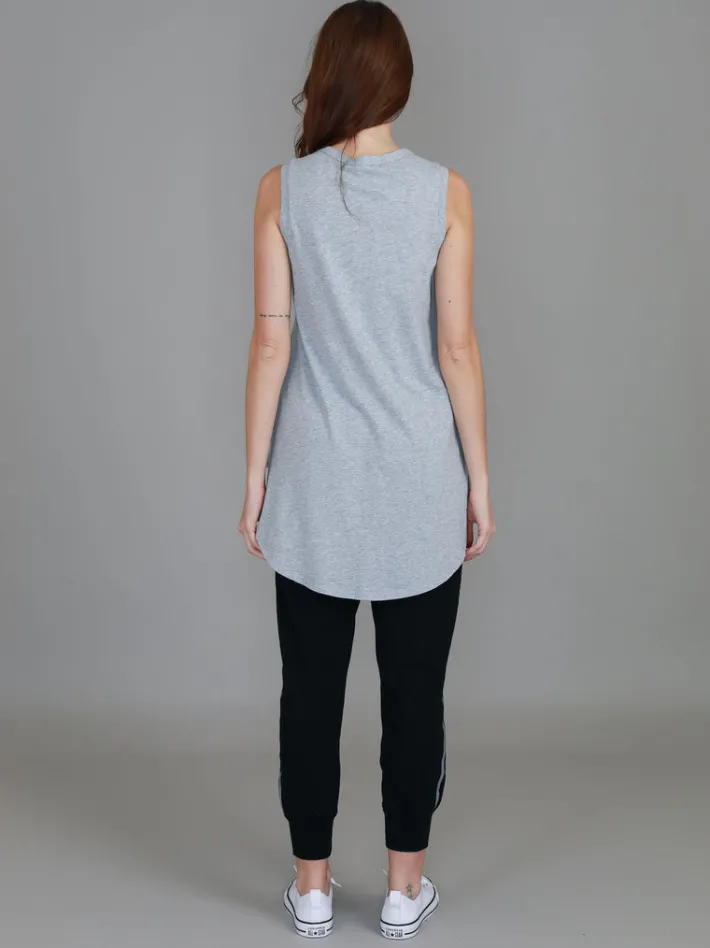 3rd Story Madison Hi Lo Hem Tank Top< Tanks