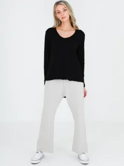 3rd Story Margo Scoop Neck T Shirt< Long Sleeves