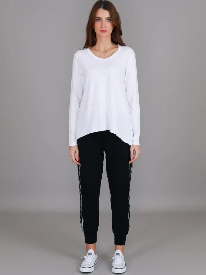 3rd Story Millicent Long Sleeve Essentials T Shirt< Long Sleeves