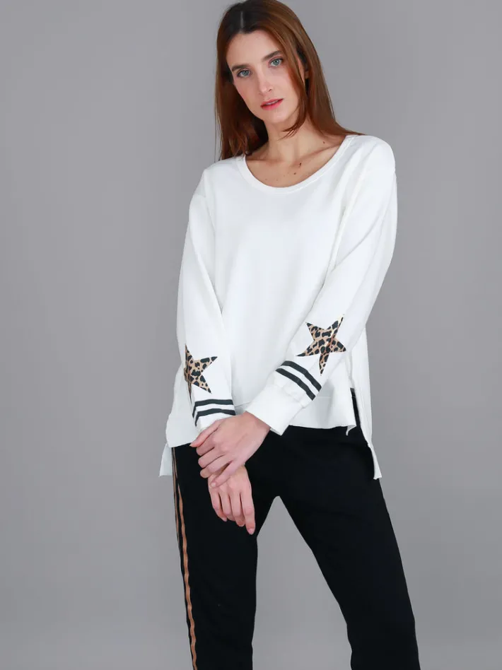 3rd Story Oxford Leopard Star Print on Sleeve Crewneck Sweatshirt< Sweatshirts|Sweatshirts