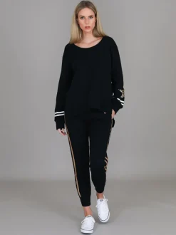 3rd Story Oxford Leopard Star Print on Sleeve Crewneck Sweatshirt< Sweatshirts|Sweatshirts