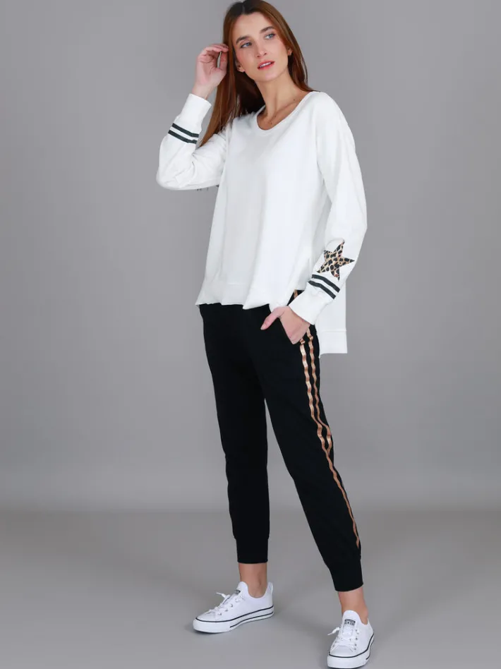 3rd Story Oxford Leopard Star Print on Sleeve Crewneck Sweatshirt< Sweatshirts|Sweatshirts