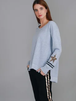 3rd Story Oxford Leopard Star Print on Sleeve Crewneck Sweatshirt< Sweatshirts|Sweatshirts