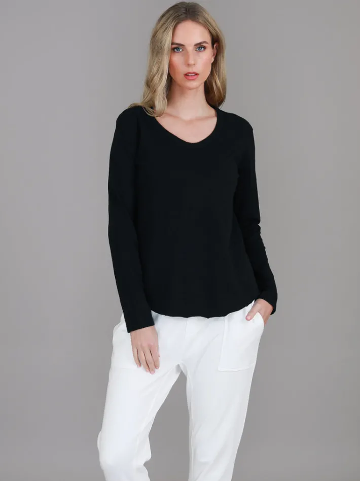 3rd Story Penola Long Sleeve Essentials T Shirt< Long Sleeves