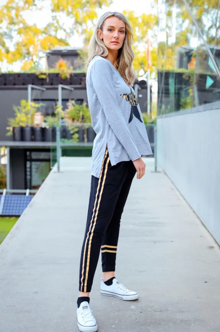 3rd Story Ramona Leopard Print Splice Star T Shirt< Long Sleeves