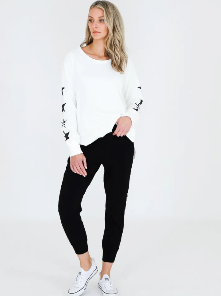 3rd Story Rhodes Leopard Star Print on Sleeve Sweatshirt< Sweatshirts|Sweatshirts