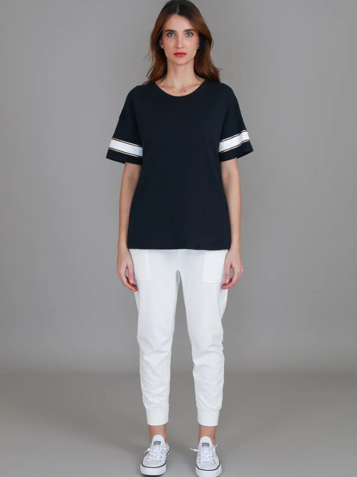 3rd Story Roselyn Band Short Sleeve T Shirt< Short Sleeves