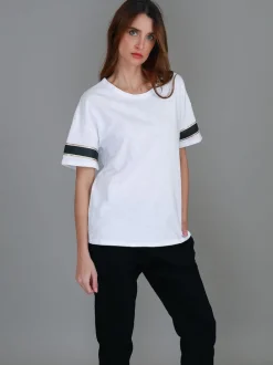 3rd Story Roselyn Band Short Sleeve T Shirt< Short Sleeves