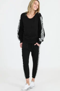 3rd Story Savannah Leopard Sweatshirt< Sweatshirts|Sweatshirts