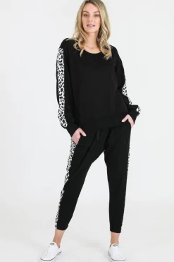 3rd Story Savannah Leopard Sweatshirt< Sweatshirts|Sweatshirts