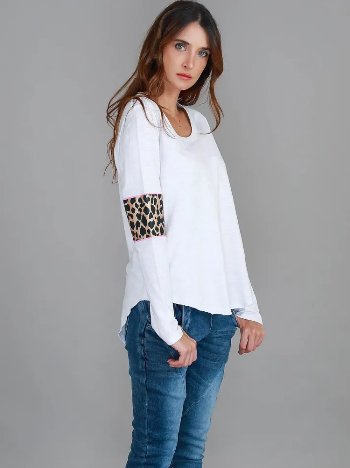 3rd Story Shirley Leopard Band Long Sleeve T Shirt< Long Sleeves