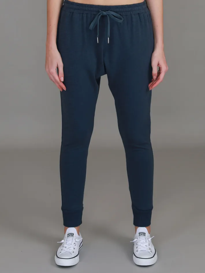3rd Story Tessa Jogger Pants< Joggers