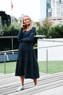 3rd Story Vera Black Tiered Long Sleeve Dress< Long Sleeve Dress