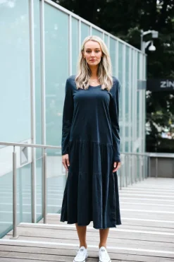 3rd Story Vera Black Tiered Long Sleeve Dress< Long Sleeve Dress