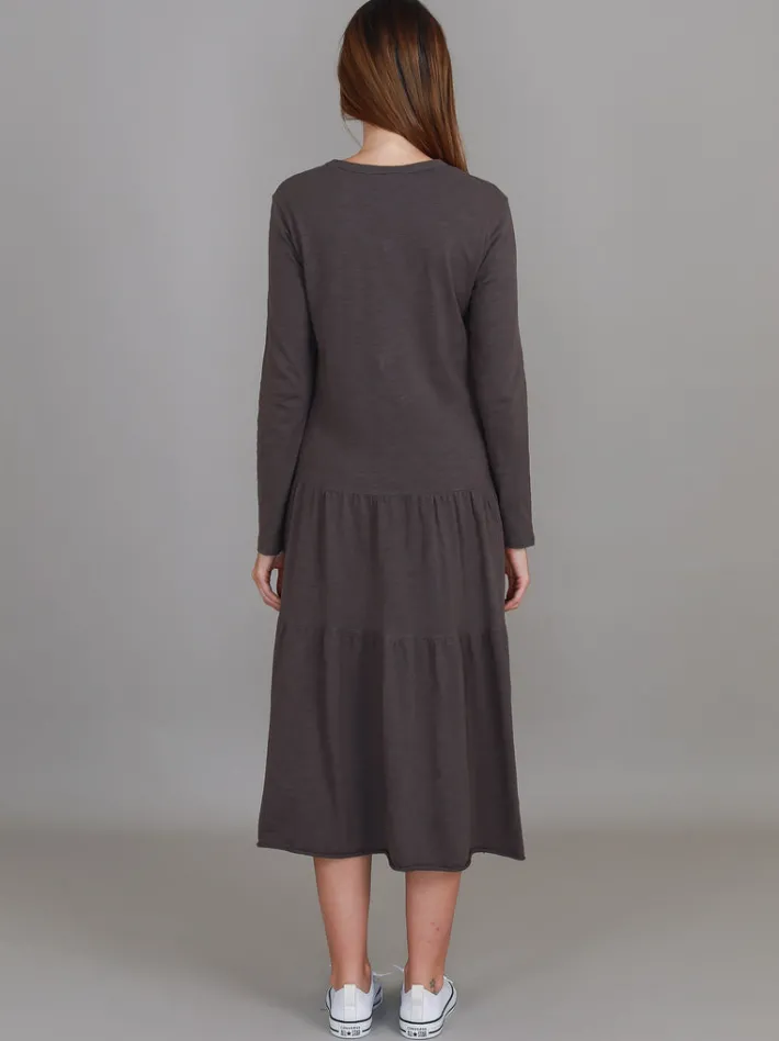 3rd Story Vera Black Tiered Long Sleeve Dress< Long Sleeve Dress