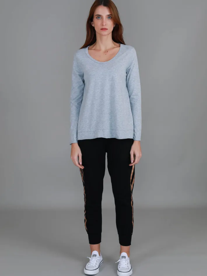 3rd Story Willow Asymmetrical Hem T Shirt< Long Sleeves