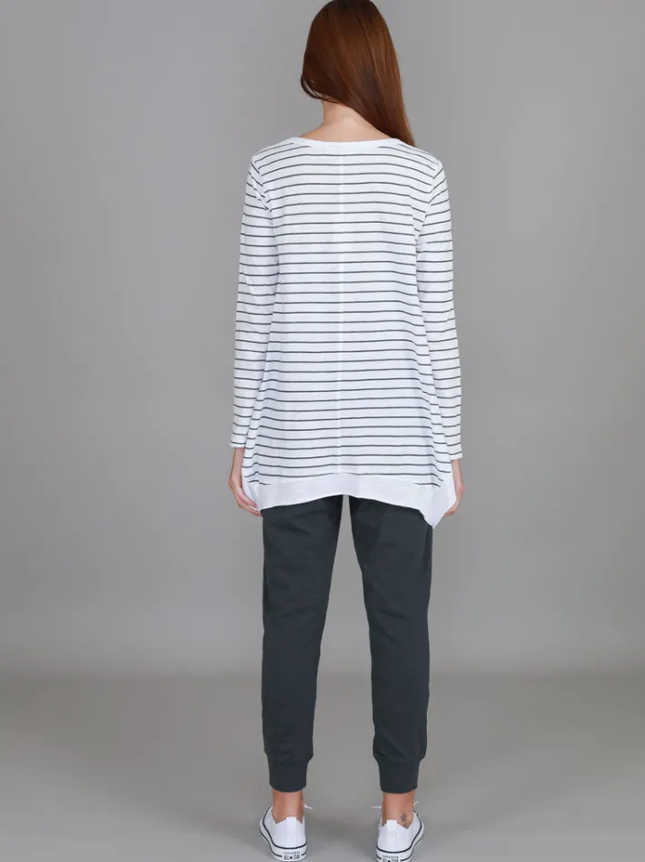 3rd Story Willow Asymmetrical Hem T Shirt< Long Sleeves