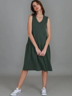 3rd Story Zoe Knee Length Dress< Sleeveless Dress