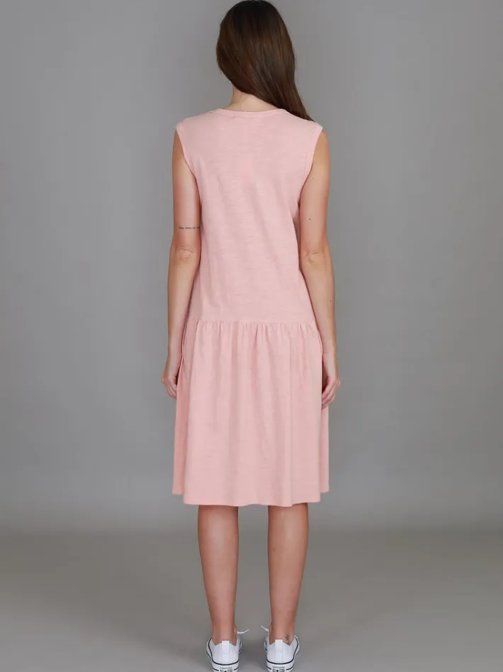 3rd Story Zoe Knee Length Dress< Sleeveless Dress
